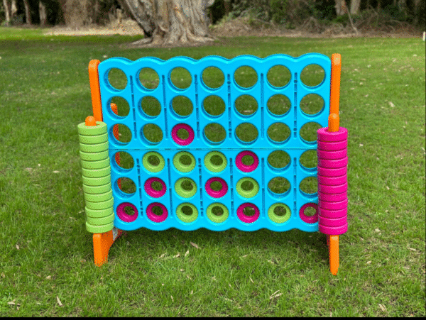Plastic connect 4
